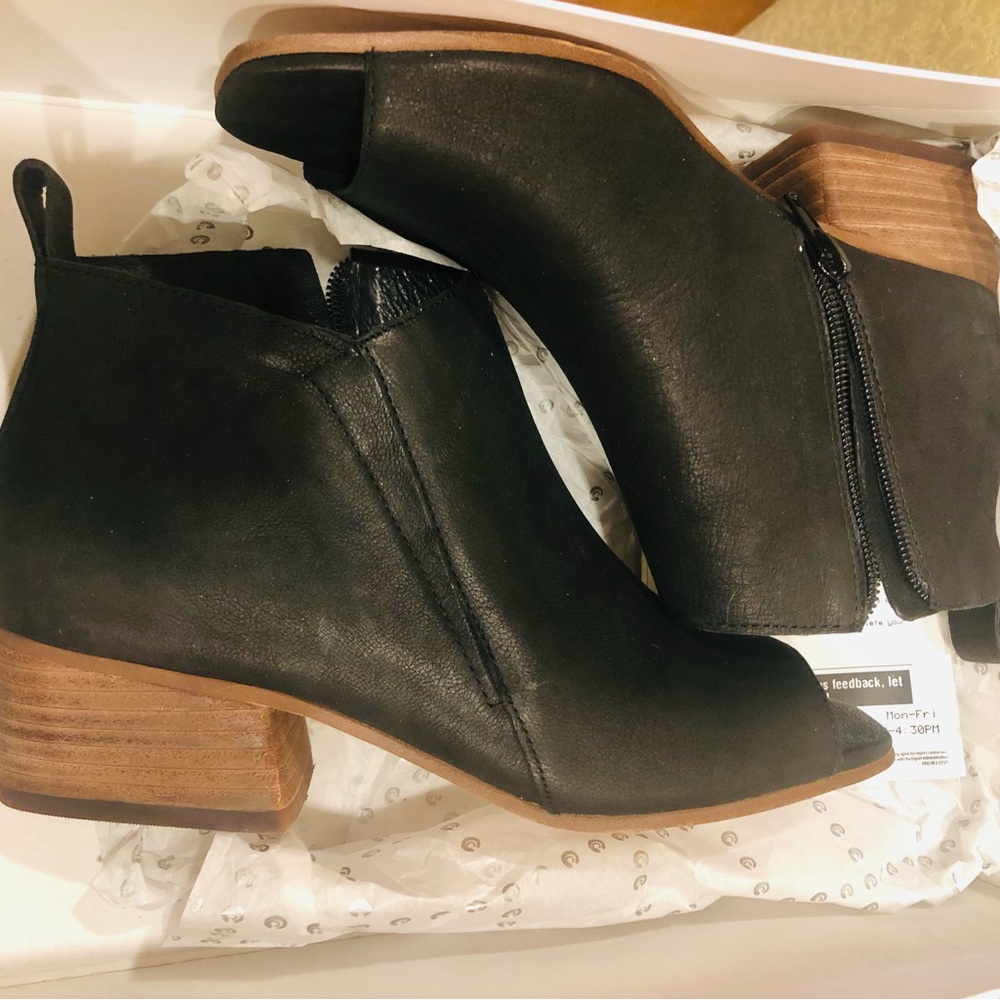 Corso Como ankle boots peep toe black NWT 6M